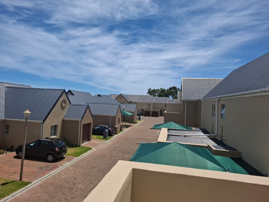 3 Bedroom Property for Sale in Gordons Bay Central Western Cape